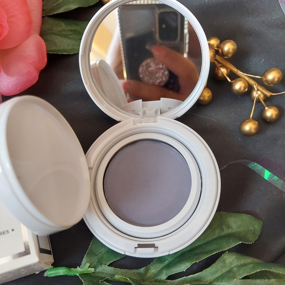 GlamGlow - Picture 6 of 6